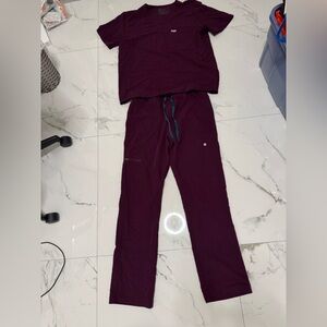 Figs Purple Scrub Set